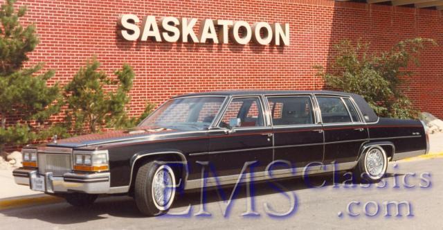 00003L01and00273L1980CrestlineCadillacs,Thomson,WinnipegMB.jpg