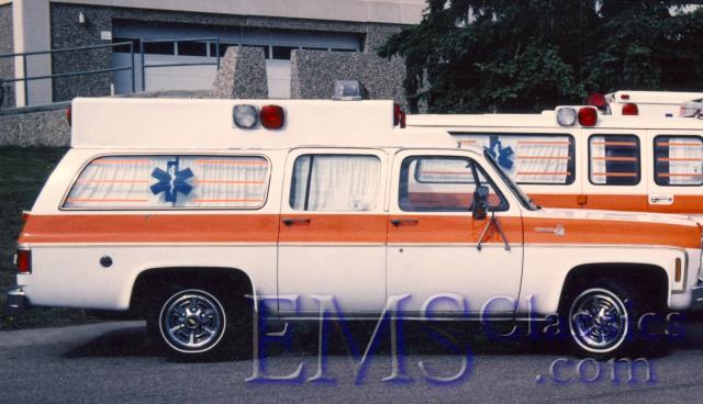 000991977CrestlineGMSuburban,WadenaSKtradesoldtoSwiftCurrentSK.jpg