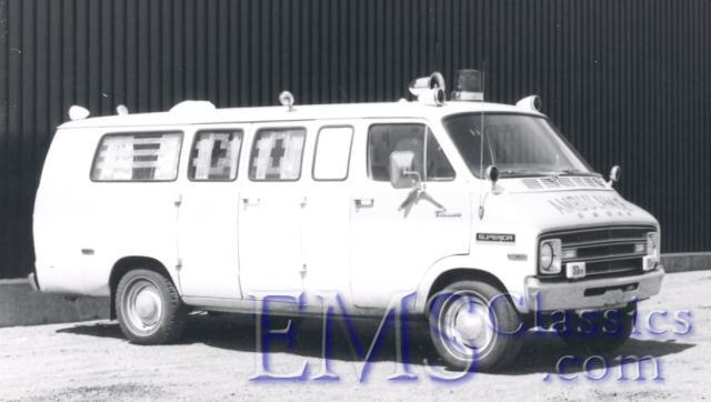 00455A011976SuperiorDodge,GladstoneMBtradesoldtoBloomfieldHagueSK.jpg