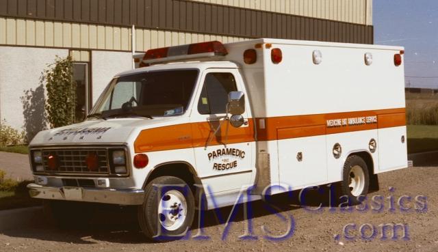 00510MA011981Ford,MedicineHatAB.jpg