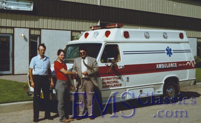 00540A011983Ford,BonnyvilleAB,signabovedoorgone.jpg
