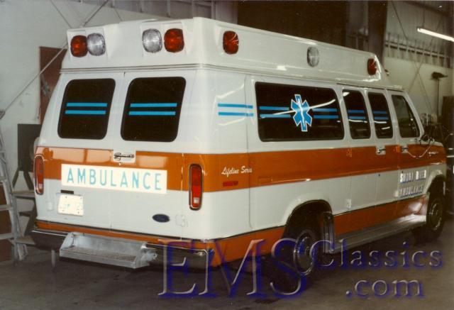 00698A011984Ford,SmokyRiver,McLennanAB.jpg