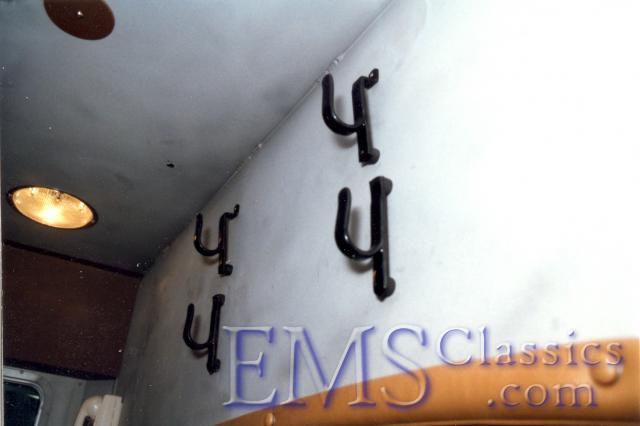 00733PEV09businessendofthebus.jpg