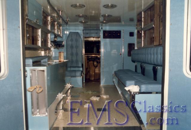 00818MA021985Ford,EdmontonAB.jpg