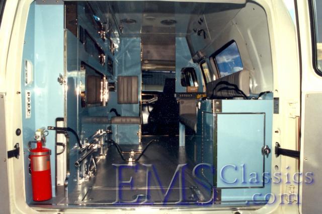 00897A,1986Ford,MordenMB.jpg