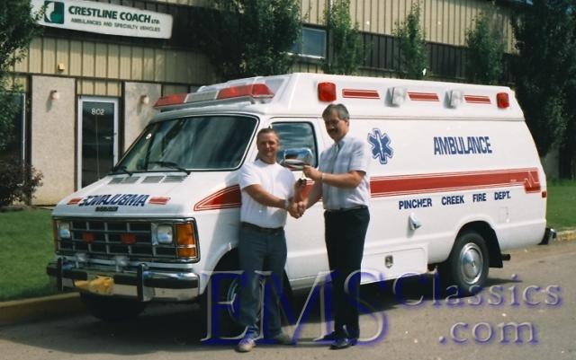 01268A01,1989Dodge,PincherCreekAB.jpg