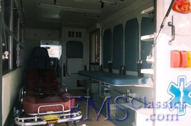 01562S04.jpg