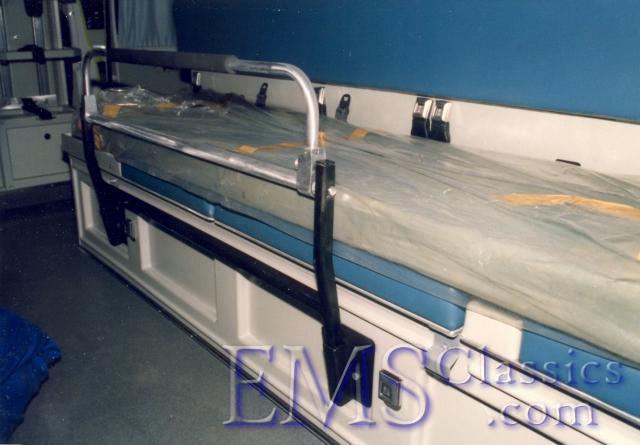 01589A07,removablerailforpatientonportablestretcher.jpg