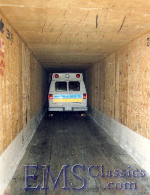 01768A03driverhadtocrawlthroughpartitionwindowandthenoutthebackdoor.jpg