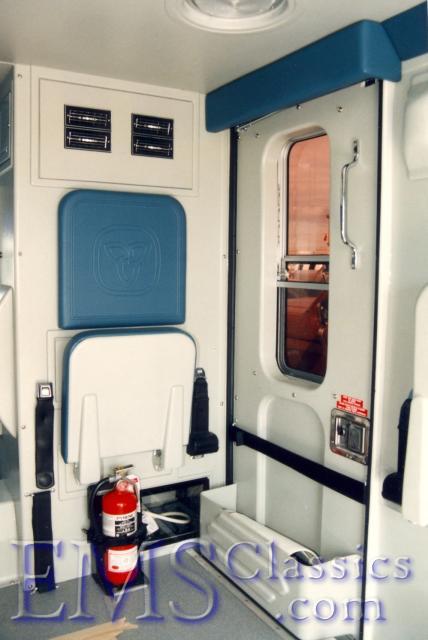 01779S04.jpg