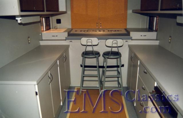 01956ESM06.jpg