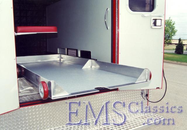 02099ESM07.jpg