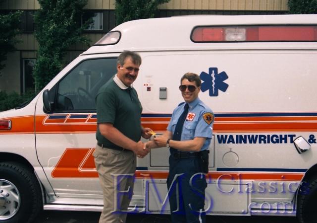 02319A011995Ford,WainwrightAB.jpg