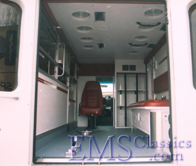 02360S04.jpg