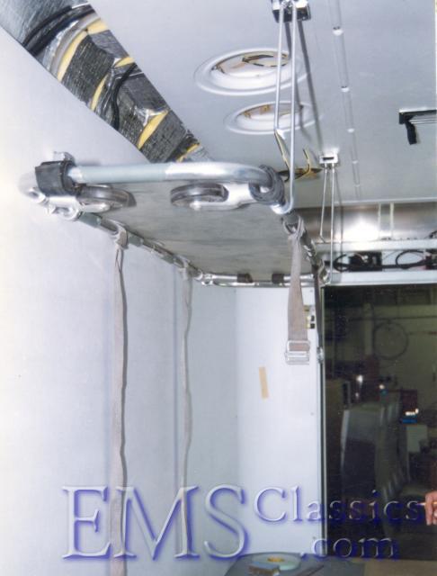 02460NE04,3stretcherhanginghardware.jpg