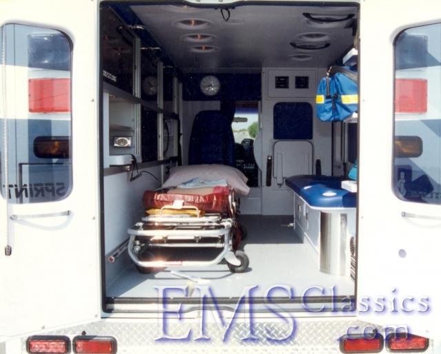 02542S03.jpg