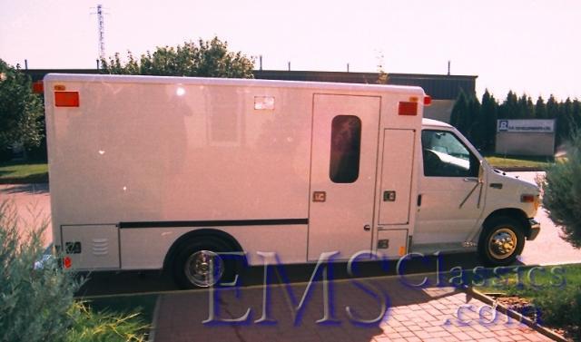 03191MA011998Ford,CalgaryRegionalHealth,CalgaryAB.jpg