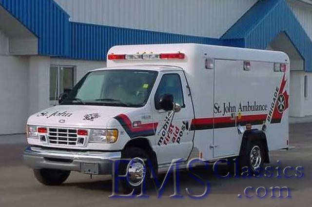 03590NE012000Ford,StJohnAmbulance,StratfordON.JPG