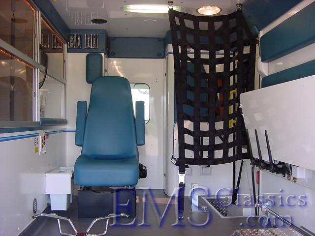 05056FM03.JPG