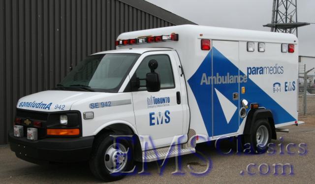 05494NE012005GM,thelastvehiclesoldatCrestlinewhileunderoriginalownership,TorontoON.JPG