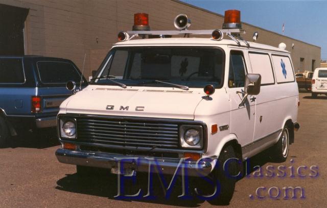 142CA011975SuperiorGM,NorthBattlefordSKtradesoldtoSafetyBoss,CalgaryAB.jpg