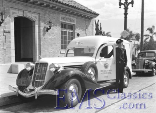 1935CrownAuburnJohnGaston,LosAngelesCA,photoKevinOConnell.jpg