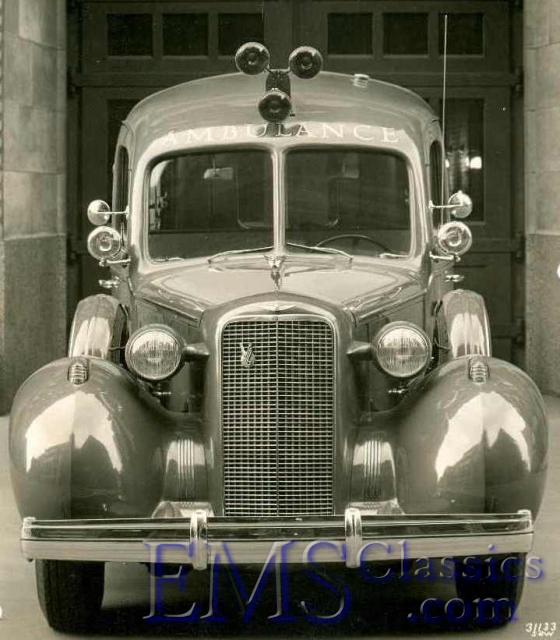 1937MeteorCadillac01,V16engine,DetroitMI,photoWarrenWaterman.jpg