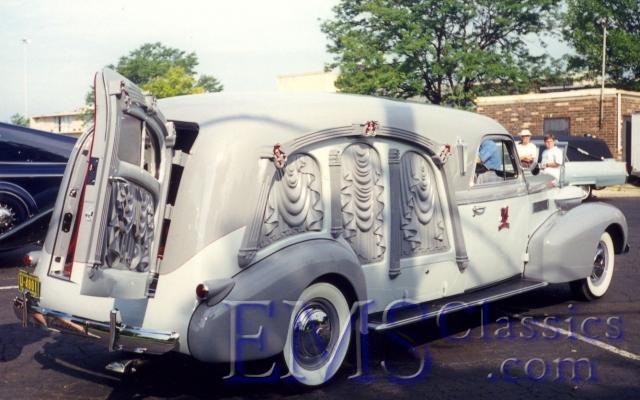 1939SSCadillac03.jpg
