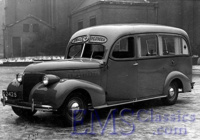 1939VanOersChevphAlanCartledge,HansWaldeck.jpg