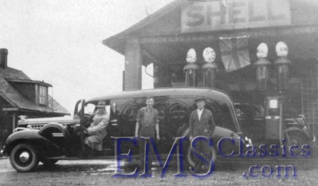 1940JLittlePackardatLittleshop,ThorpeFH,WellandON,photoWaltMcCall.jpg