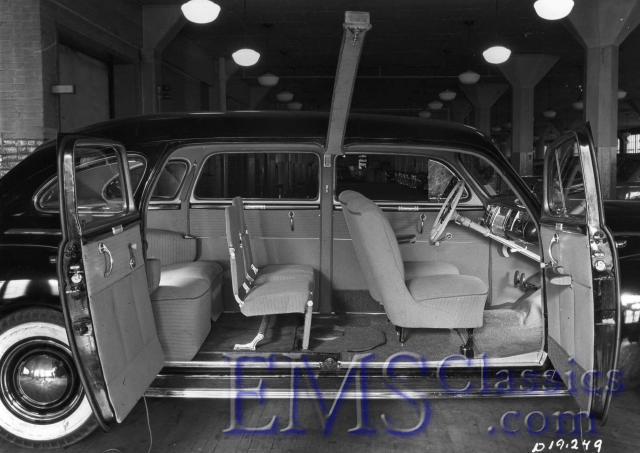 1941Dodgesedanambulance02,photoSteveLoftin.jpg