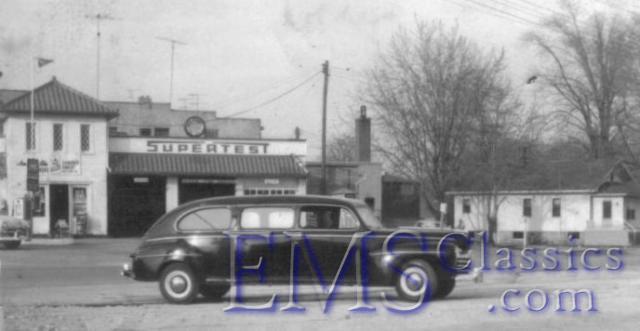 1946JLittleFordsideloader01,FordFH,BlenheimON,photoWaltMcCall.jpg