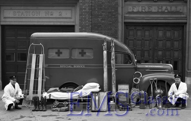 1947Ford,StCatharines,phStCathMuseumS19492793Restrict2.jpg