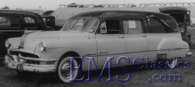 1951AcmePontiac,photoWaltMcCall.jpg