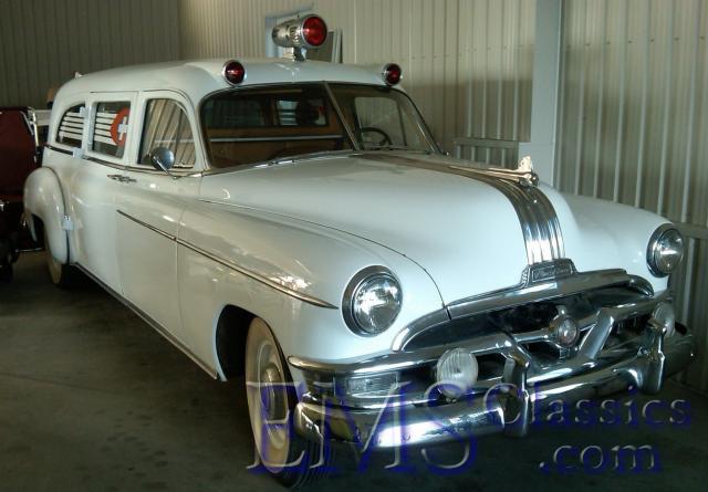 1951J.LittlePontiac,ShawiniganQC,previouslyCrestlinecar,photoTimMorrow.jpg