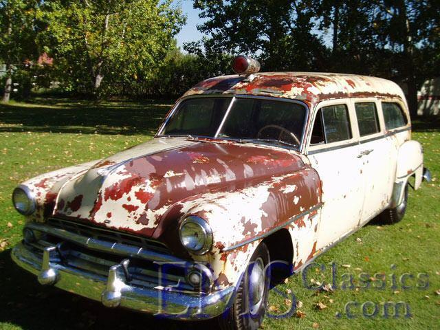 1952Dodge01,builtforCanadianmilitary,WaltMcCalldoesntknowbuilder.JPG