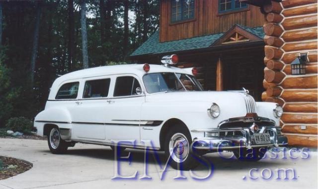 1952NationalPontiac03,photoPaulSaether.jpg