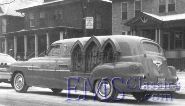 1952Pontiacwith1942body05,photoWaltMcCall.jpg