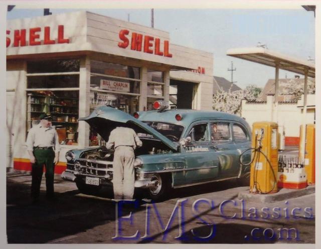 1952SuperiorCadillac,A.A.Ambulance,RichLitton.jpg