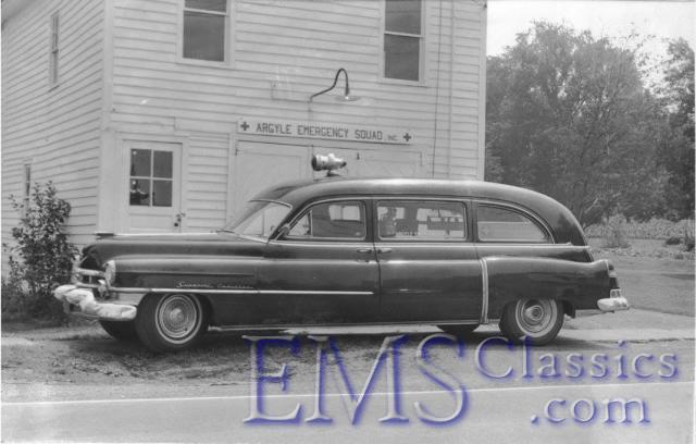 1952SuperiorCadillac.phRichLitton.jpg