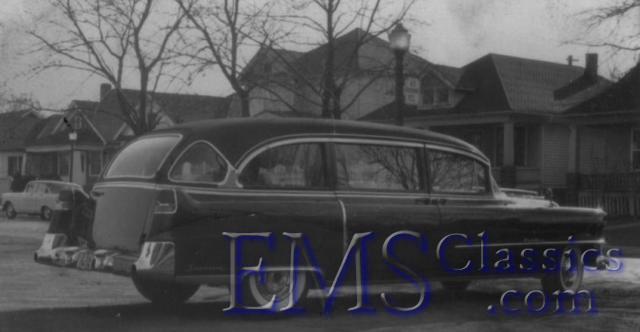 1954SuperiorCadillac,JanisseFH03,WindsorON,photoWaltMcCall.jpg
