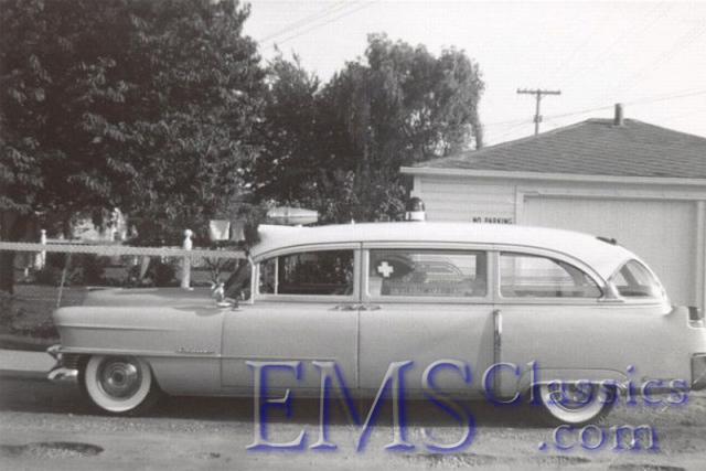1954SuperiorCadillac,Universal,photoRichLitton.jpg
