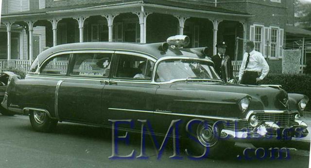 1954SuperiorCadillac,WestmontNJ,photoSteveLoftin.jpg