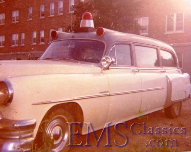 1954SuperiorPontiac,SwiftCurrentSK.jpg