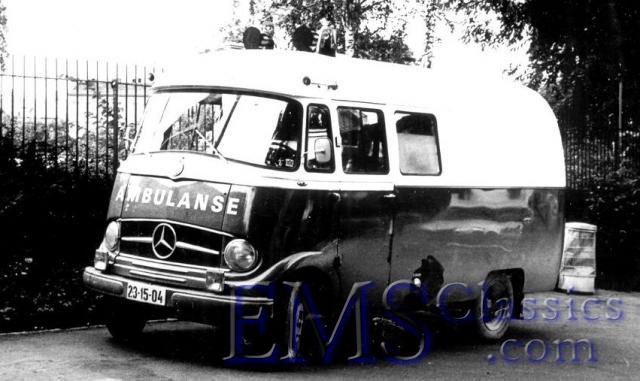 1955Mercedes,phRonaldRolfsen.jpg