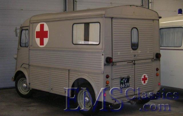 1956Citroen02,WinschotenNetherlands,nowatNationaalAmbulanceMuseum.JPG