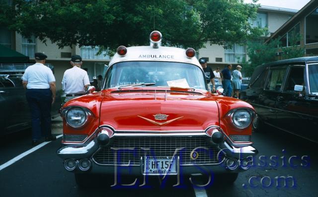 1957MillerMeteorCadillac05.jpg