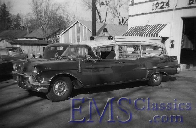 1957SuperiorCadillac,BelAirMD,phRichLitton.jpg