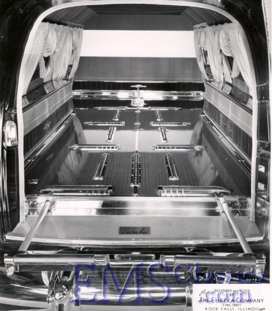 1958EurekaCadillac04,endload.jpg