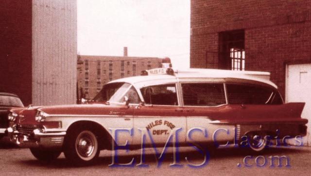 1958SuperiorCadillac,NilesIL,photoSteveLoftin.jpg